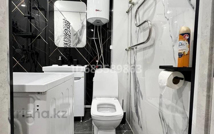 1-комнатная квартира · 38 м² · 5/5 этаж, Иртышская 11 — Пр Ауэзова за 2 000 ₸ в Семее — фото 12
