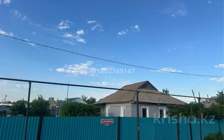 Отдельный дом · 4 комнаты · 77.25 м² · 6 сот., Казахстанская 2 за 9.5 млн 〒 в Аксае — фото 2