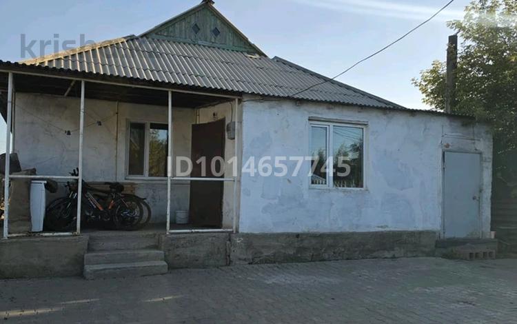 Жеке үй · 4 бөлме · 100 м² · 6 жүзд., Аксай 6 — Возле завода ЖБИ, бағасы: 25 млн ₸ в Астане, р-н Байконур — фото 3