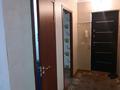 3-комнатная квартира, 82 м², 3/5 этаж помесячно, мкр Аксай-3А за 250 000 〒 в Алматы, Ауэзовский р-н — фото 12
