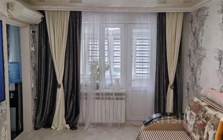 2-бөлмелі пәтер · 48.4 м² · 5/5 қабат, Матросова, бағасы: 14.9 млн ₸ в Уральске — фото 2
