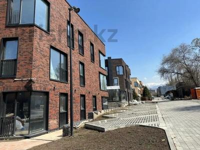 Коммерциялық жылжымайтын мүлік в Алматы: Еркін, кеңселер · 247.2 м², бағасы: ~ 4.7 млн 〒 Еркін, кеңселер · 247.2 м², бағасы: ~ 4.7 млн 〒 в Алматы