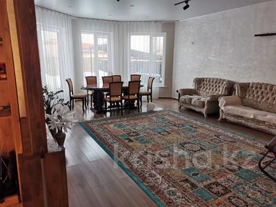 Отдельный дом · 4 комнаты · 201.3 м² · 5.4 сот., Северо-Западный за 92 млн 〒 в Костанае