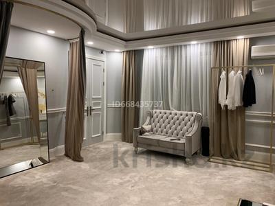 Продажа квартир в Алматы: 5-комнатная квартира · 176 м² · 5/9 этаж, мкр Самал-2 63 — Снегина за 195 млн 〒 5-комнатная квартира · 176 м² · 5/9 этаж, мкр Самал-2 63 — Снегина за 195 млн 〒 в Алматы, Медеуский р-н