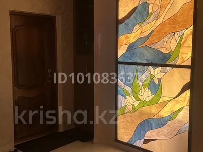 3-бөлмелі пәтер · 140 м² · 20/36 қабат, Кабанбай батыра 11 — Возле трц Сарыарка, бағасы: 480 000 ₸ в Астане, Есильский р-н