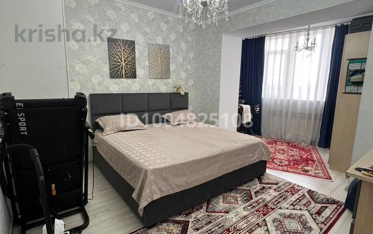 2-комнатная квартира · 92 м² · 1/8 этаж, мкр. Алтын орда, Алия Молдагулова — Капитал плаза, прогресс, гипермаркет Дина за 37 млн ₸ в Актобе — фото 13