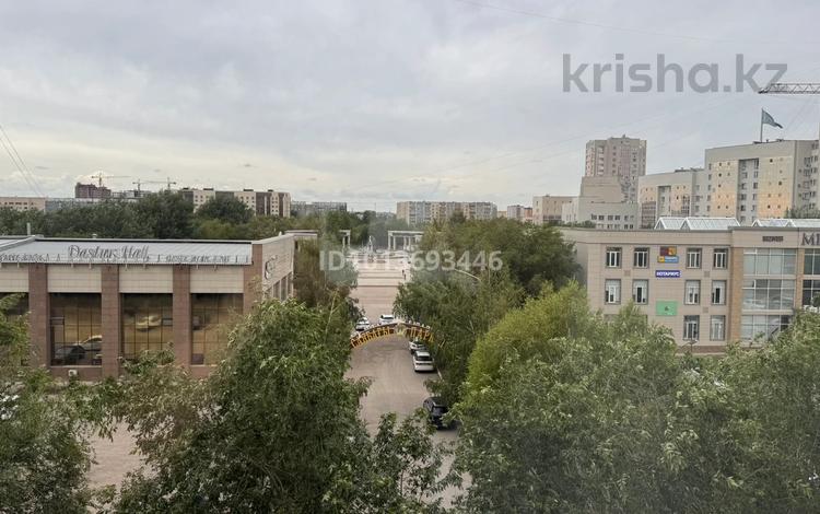 2-бөлмелі пәтер · 64.7 м² · 5/9 қабат, Юго-Восток ш/а., Проспект Шахтеров 31А, бағасы: 27.5 млн ₸ в Караганде, Казыбек би р-н — фото 4
