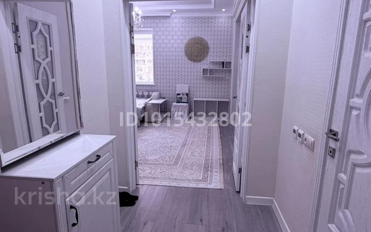1-бөлмелі пәтер · 56 м² · 2 қабат, 19-ш/а. 43, бағасы: 180 000 ₸ в Актау, 19-й мкр — фото 2