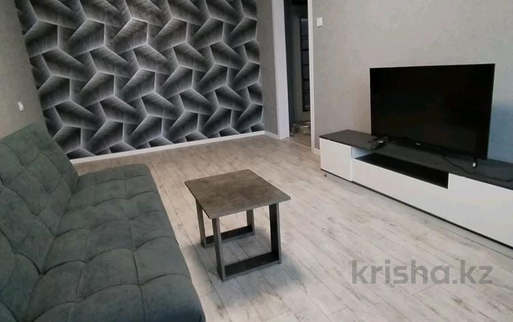 2-бөлмелі пәтер · 56 м², Назарбаева — 8 школа, бағасы: 200 000 ₸ в Петропавловске — фото 2