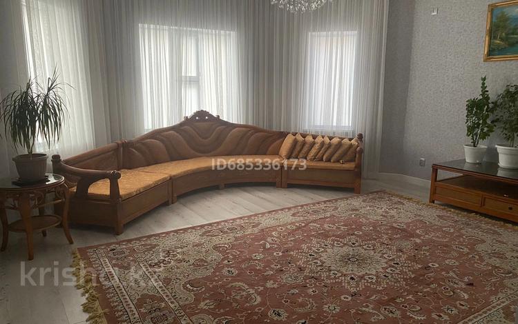 Жеке үй · 9 бөлме · 400 м² · 15 жүзд., Тумышов, бағасы: 60 млн ₸ в Саина Шапагатовой — фото 26