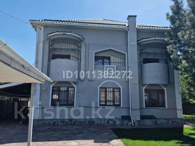 Отдельный дом · 8 комнат · 330 м² · 8 сот., мкр Дубок-2 27 за 180 млн ₸ в Алматы, Ауэзовский р-н