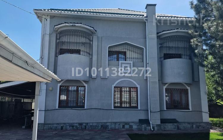Отдельный дом · 8 комнат · 330 м² · 8 сот., мкр Дубок-2 27 за 180 млн ₸ в Алматы, Ауэзовский р-н — фото 2