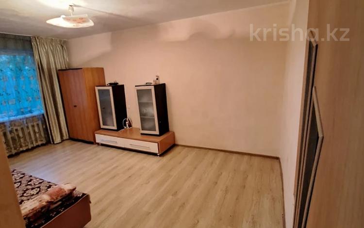 1-комнатная квартира, 32 м², 2/5 этаж, Самал за 10.5 млн 〒 в Талдыкоргане — фото 2