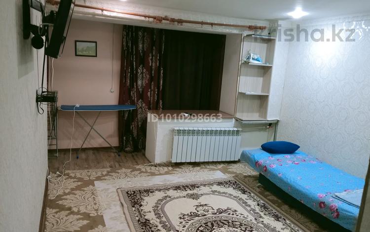 1-комнатная квартира · 50 м² · 1/10 этаж, 4-й мкр 5 за 110 000 〒 в Актау — фото 2