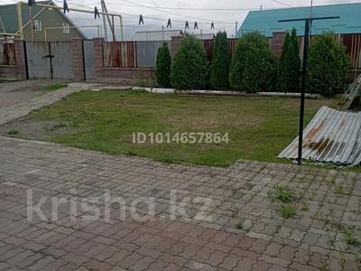 Жеке үй · 4 бөлме · 200 м² · 10 жүзд., Данеш ракишев 26 — Новой школы, бағасы: 43 млн ₸ в Айганыме