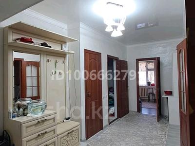 3-комнатная квартира · 73 м² · 1/5 этаж, Демесинова — Белла Виста на набережке за 33 млн 〒 в 