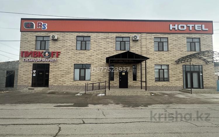 Свободное назначение, офисы, магазины и бутики, салоны красоты, бани, гостиницы и зоны отдыха, медцентры и аптеки, образование · 470 м² за 135 млн 〒 в Таразе — фото 36