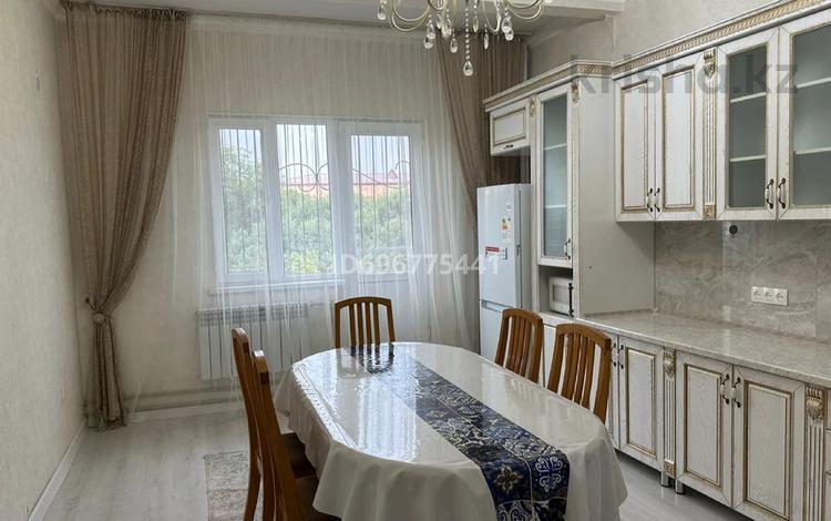 2-комнатная квартира · 78 м² · 4/5 этаж, Койшельды 163Б — Ниеткалиева за 250 000 ₸ в Таразе — фото 2