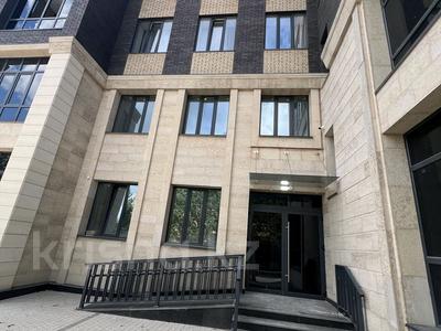 3-комнатная квартира · 99.3 м² · 1/4 этаж, Крылова 58а за 42.7 млн ₸ в Караганде, Казыбек би р-н