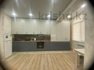 Аренда квартир посуточно в Мангистауской обл.: 2-комнатная квартира · 81 м² · 8/10 этаж, 18 микрорайон 28 за 15 000 〒 2-комнатная квартира · 81 м² · 8/10 этаж, 18 микрорайон 28 за 15 000 〒 в Актау, 18-й мкр
