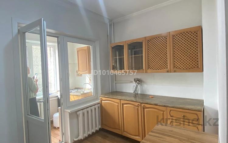 1-комнатная квартира · 40 м² · 1/5 этаж, мкр Мамыр-1 11 — Рядом ТРЦ СПУТНИК за 200 000 ₸ в Алматы, Ауэзовский р-н — фото 2