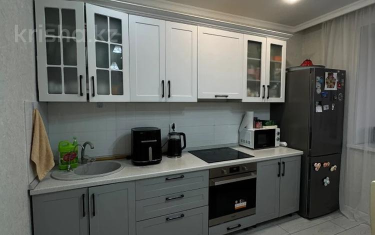 2-комнатная квартира · 65 м² · 8/12 этаж, проспект Тауелсиздик 34/10 за 35.5 млн ₸ в Астане, Алматы р-н — фото 9