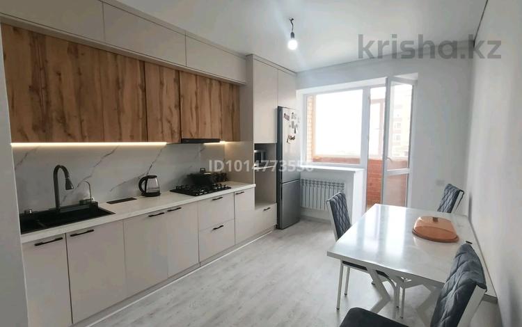 3-комнатная квартира · 80 м² · 2/5 этаж, Микрорайон Сарыарка 14В за 32 млн ₸ в Кокшетау — фото 2