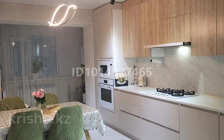 3-комнатная квартира · 95 м² · 2/5 этаж, мкр Старый Аэропорт, Кеменгер 41 к 1 — 37школа за 47 млн ₸ в Уральске — фото 13