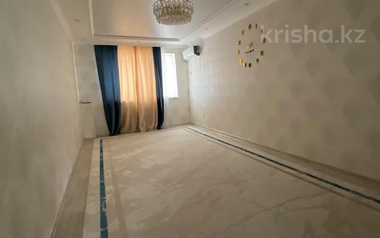 2-комнатная квартира · 78 м² · 5/5 этаж, 19-й мкр 38 за 180 000 ₸ в Актау — фото 2