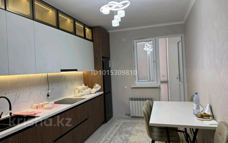 1-комнатная квартира · 42 м² · 11/14 этаж, мкр Туран 2 за 150 000 ₸ в Шымкенте, Каратауский р-н — фото 2