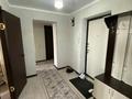 2-бөлмелі пәтер · 63.7 м² · 10/10 қабат, набережная, бағасы: 16 млн ₸ в Актобе, мкр. Курмыш — фото 3