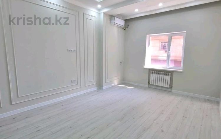 2-бөлмелі пәтер · 70 м² · 3/16 қабат, 16-й мкр , ​16-й микрорайон 64, бағасы: 25 млн ₸ в Актау — фото 2