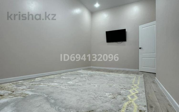 2-комнатная квартира · 66.6 м² · 2/9 этаж, 28-й мкр 49 за 205 000 ₸ в Актау — фото 2