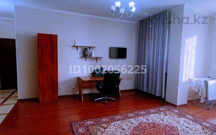 3-комнатная квартира · 95 м² · 5/22 этаж, Нажимеденова 10 — Таулсиздик за 450 000 ₸ в Астане, Алматы р-н — фото 2