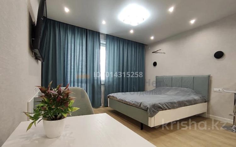 1-бөлмелі пәтер · 45 м² · 2/5 қабат, Жаңа қала ш/а., Бухар жырау 54, бағасы: 1 000 ₸ в Караганде, Казыбек би р-н — фото 2