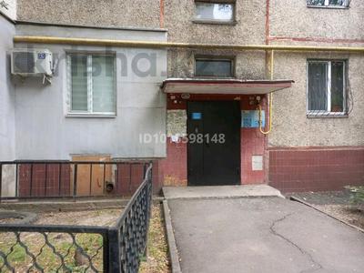 2-комнатная квартира · 50 м² · 2/5 этаж, мкр Аксай-5 20 за 36 млн ₸ в Алматы, Ауэзовский р-н
