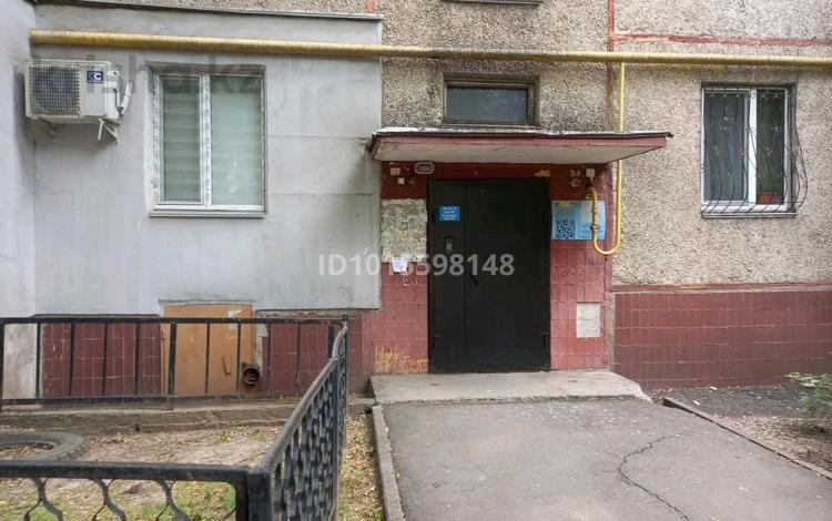 2-комнатная квартира · 50 м² · 2/5 этаж, мкр Аксай-5 20 за 36 млн ₸ в Алматы, Ауэзовский р-н — фото 2