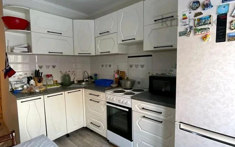 3-комнатная квартира · 62.3 м² · 1/5 этаж, мкр Юго-Восток, мкр Юго-Восток, мкр Гульдер 1 5 за 22.9 млн ₸ в Караганде, Казыбек би р-н — фото 2
