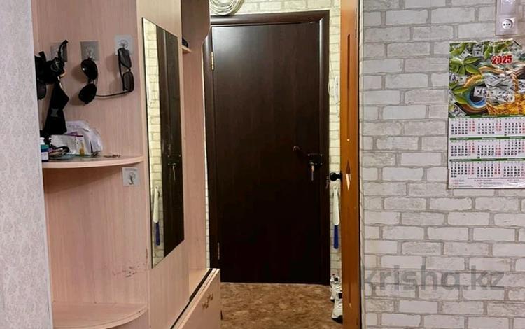 3-бөлмелі пәтер · 57 м² · 3/5 қабат, проспект Аьая Кунанбаева 60а, бағасы: 9.8 млн ₸ в Шахтинске — фото 2