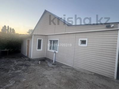 Отдельный дом · 4 комнаты · 90 м² · 6 сот., Восточный 3 линия 5 за 19 млн ₸ в Семее