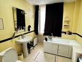 2-бөлмелі пәтер · 70 м² · 3/9 қабат, Саммал 2 20, бағасы: 66 млн ₸ в Алматы, Медеуский р-н — фото 2