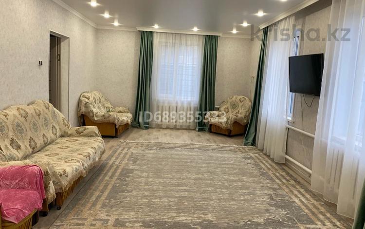 Отдельный дом • 3 комнаты • 115 м² • 10 сот., Суворова за 35 млн 〒 в Астане, Сарыарка р-н — фото 2