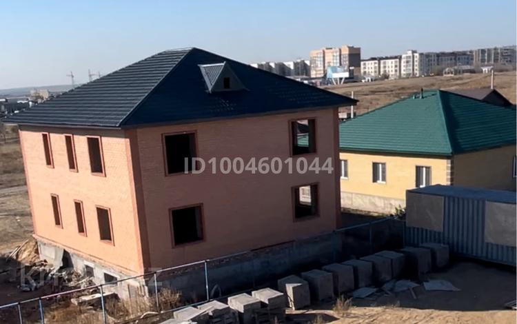 Жеке үй · 8 бөлме · 310 м² · 11 сот., мкр Кунгей — Кайрат, бағасы: 67 млн 〒 в Караганде, Казыбек би р-н — фото 3