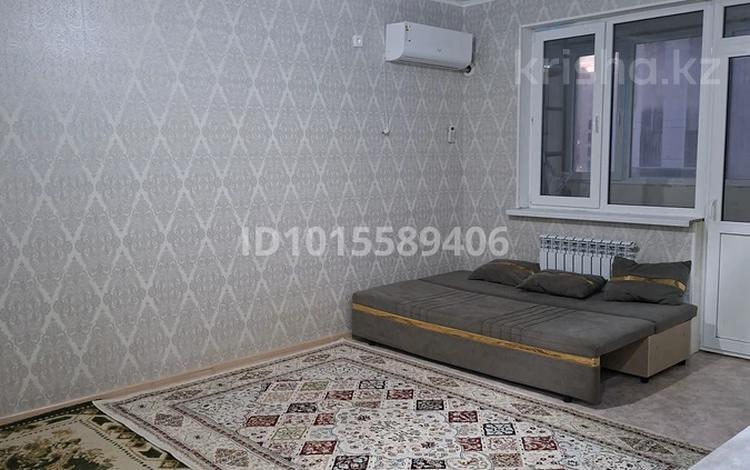 1-бөлмелі пәтер · 70 м² · 5/10 қабат, 17-ш/а. 84, бағасы: 110 000 ₸ в Актау, 17-й мкр — фото 2