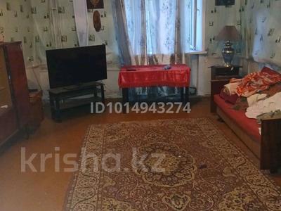 2-комнатная квартира · 60 м² · 1/2 этаж, Майкудук, Белинского за 90 000 ₸ в Караганде, Алихана Бокейханова р-н