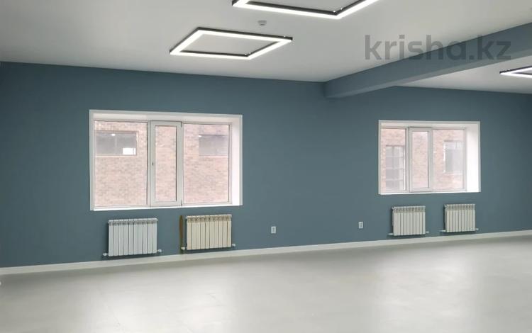Офисы, склады · 210 м² за 588 000 〒 в Кокшетау — фото 2