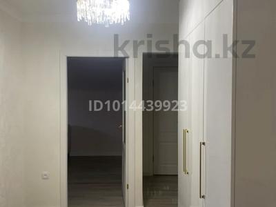 2-комнатная квартира · 68 м² · 1/9 этаж, Сазда-1, Ибатова — Сзади Бизнес Центра «Мир» за 450 000 ₸ в Актобе
