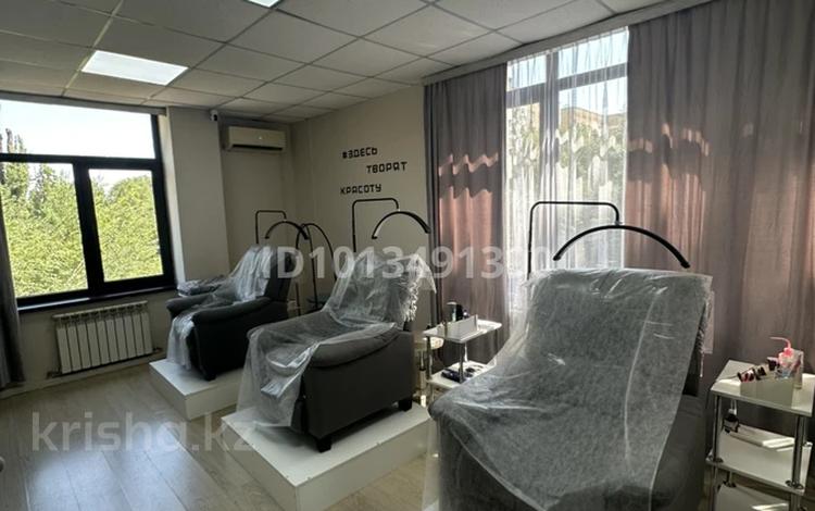 Салоны красоты · 20 м² за 200 000 ₸ в Алматы, Алмалинский р-н — фото 2