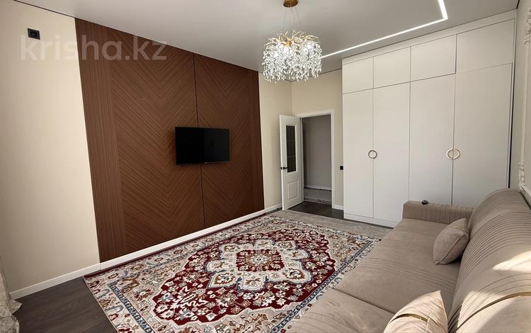 1-комнатная квартира · 42 м² · 2/7 этаж, Чингиз Айтматов 40/2 за 240 000 ₸ в Астане, Нура р-н — фото 2