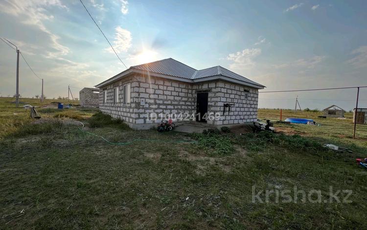 Отдельный дом · 4 комнаты · 110 м² · 10 сот., Ақшат 3 60 за 14 млн 〒 в Актобе, жилой массив Акшат — фото 2